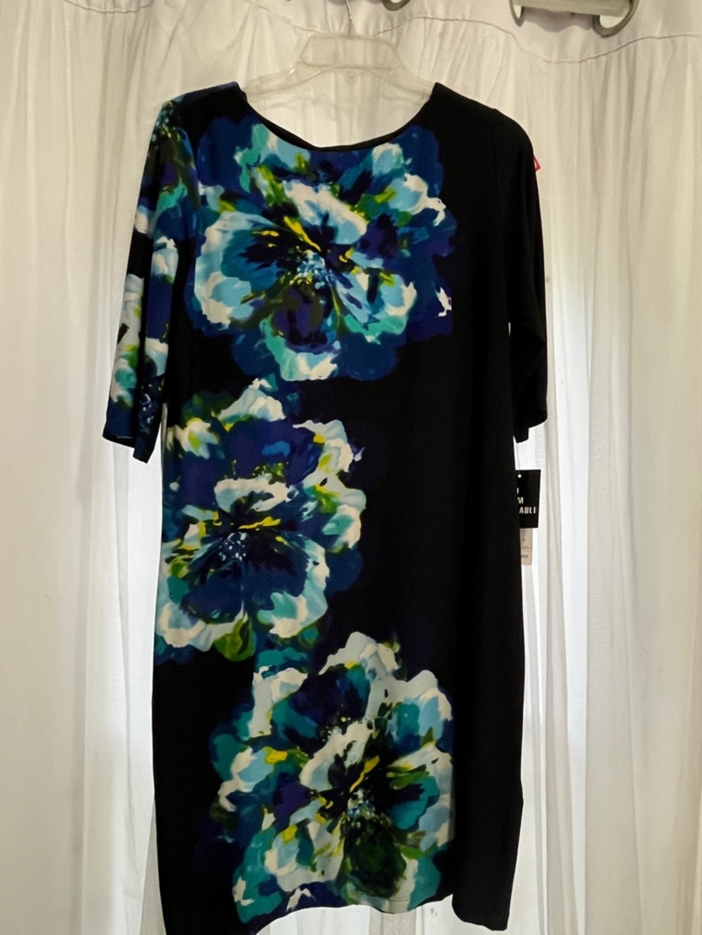 Sandra Darren Black Dress Blue Floral preppy semi comfy women’s size 10 medium